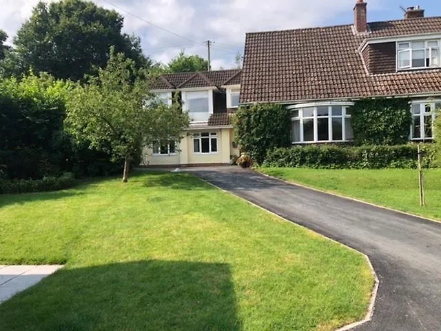 Lovely Ground Floor Apartment In Quiet Village Exeter